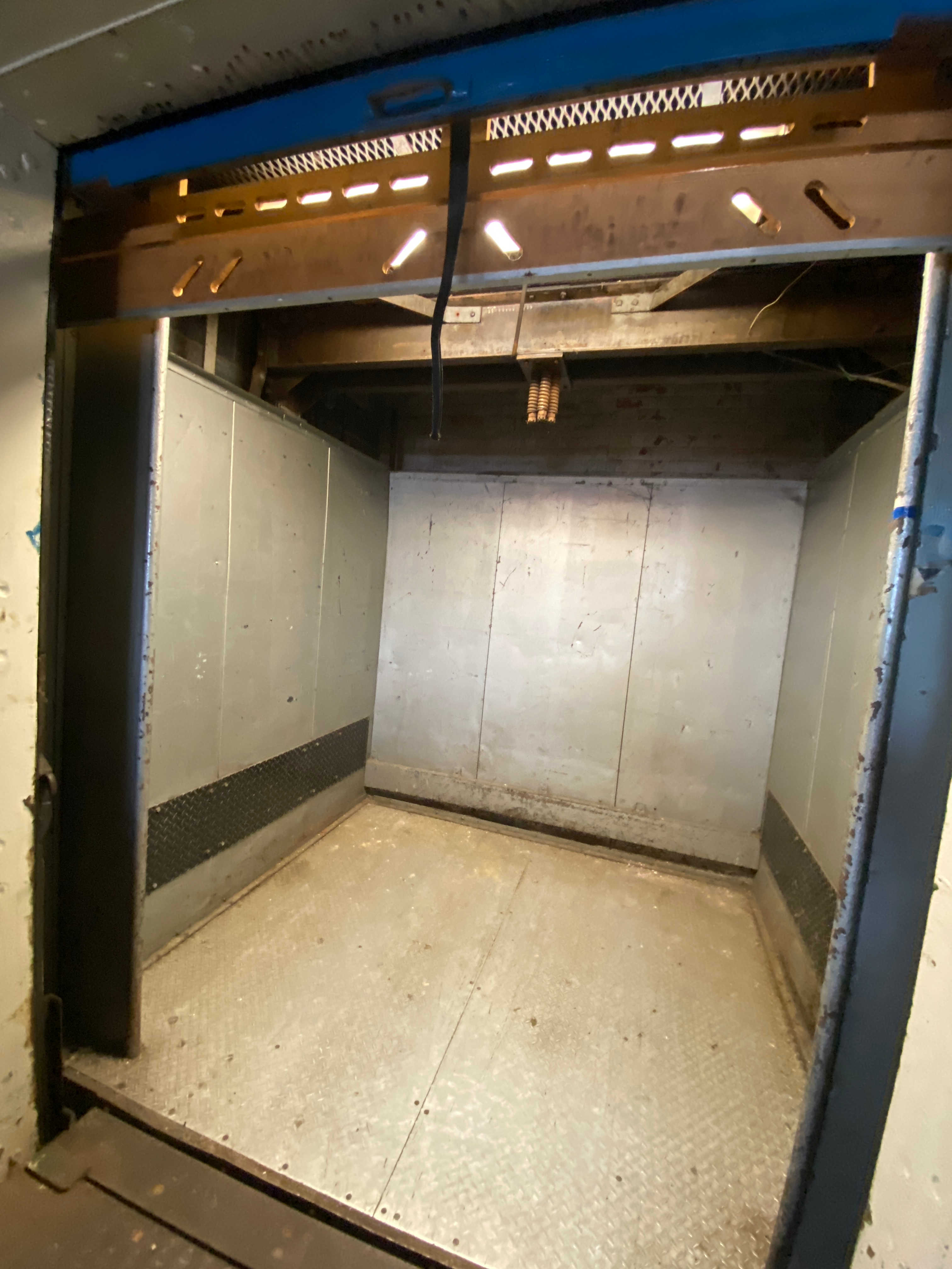 13_Elevator_4060